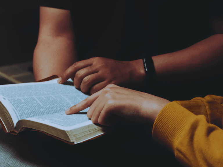 25 Bible Verses About Peace and Trusting God